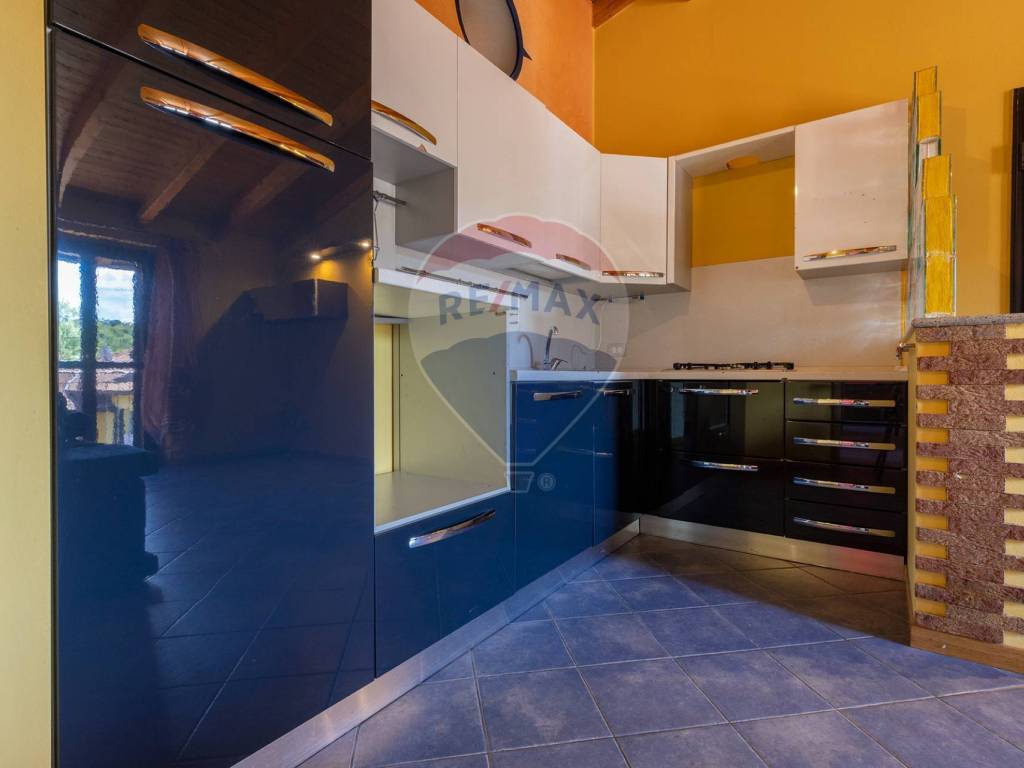 Appartamento a Lozza in Via Piave, 10 - Foto 5