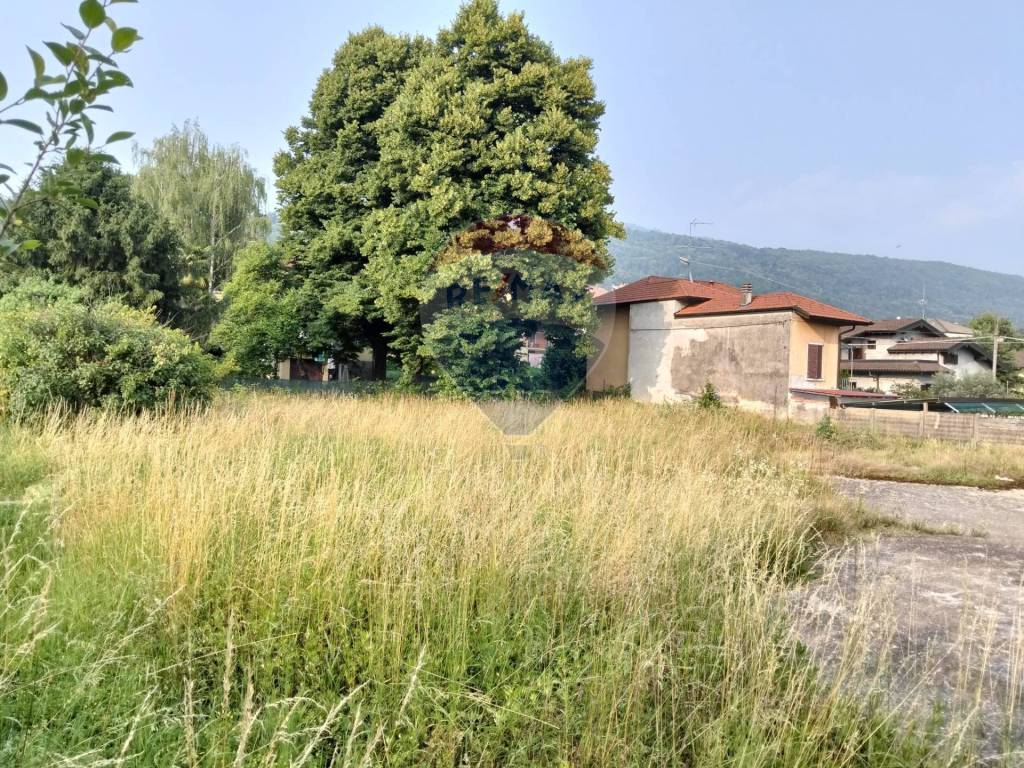 Terreno a Cocquio-trevisago in Via Milano - Foto 3