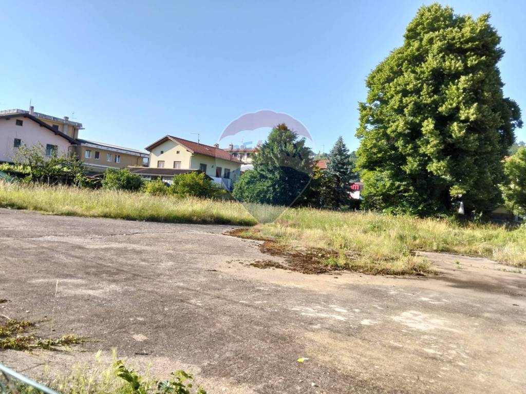 Terreno a Cocquio-trevisago in Via Milano - Foto 4