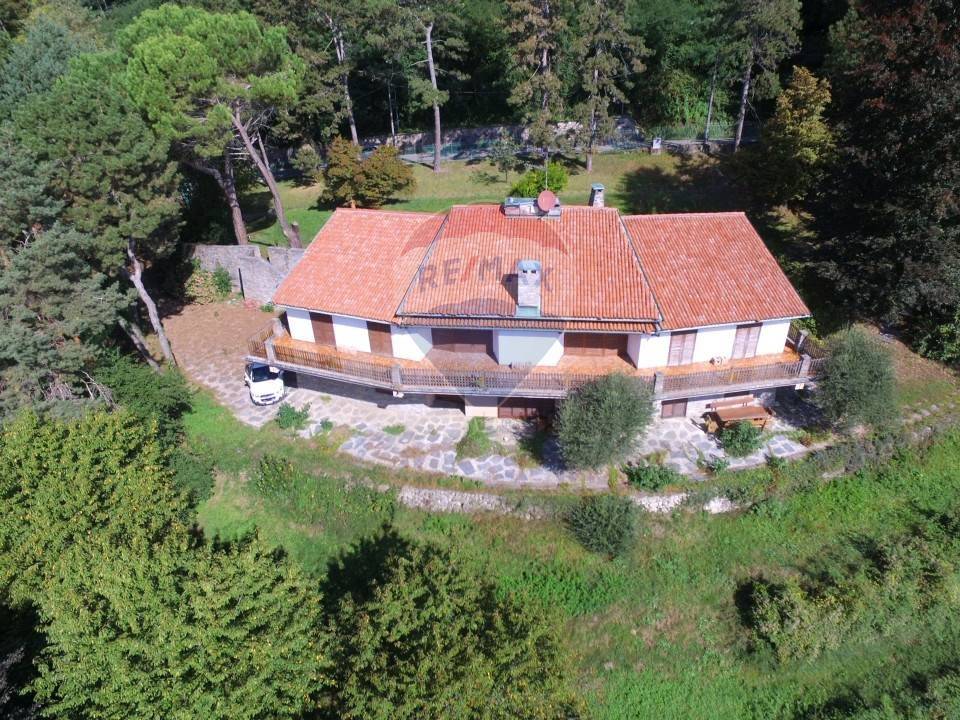 Villa a Varese in via per bregazzana, 28 - Foto 2