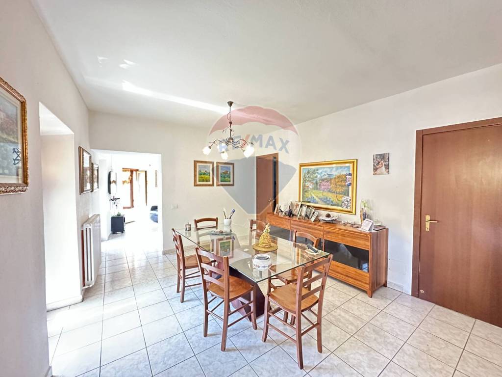 Appartamento a Marchirolo in Via del Quartiere, 5 - Foto 2