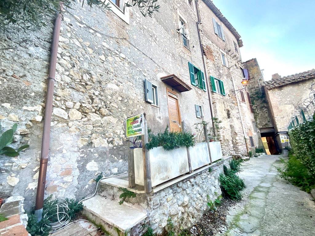 Casa indipendente a Guidonia montecelio in Via delle Fate - Foto 5