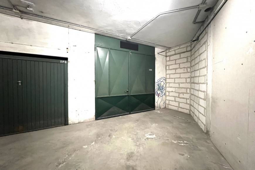 Box / garage a Verona in Via Lorenzo Montano, 8 - Foto 3
