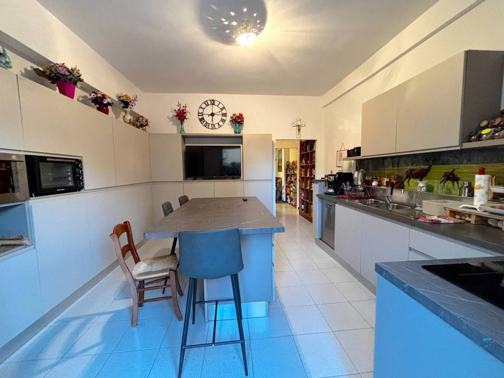 Appartamento a Prato in Via Fernando Rapezzi - Foto 4