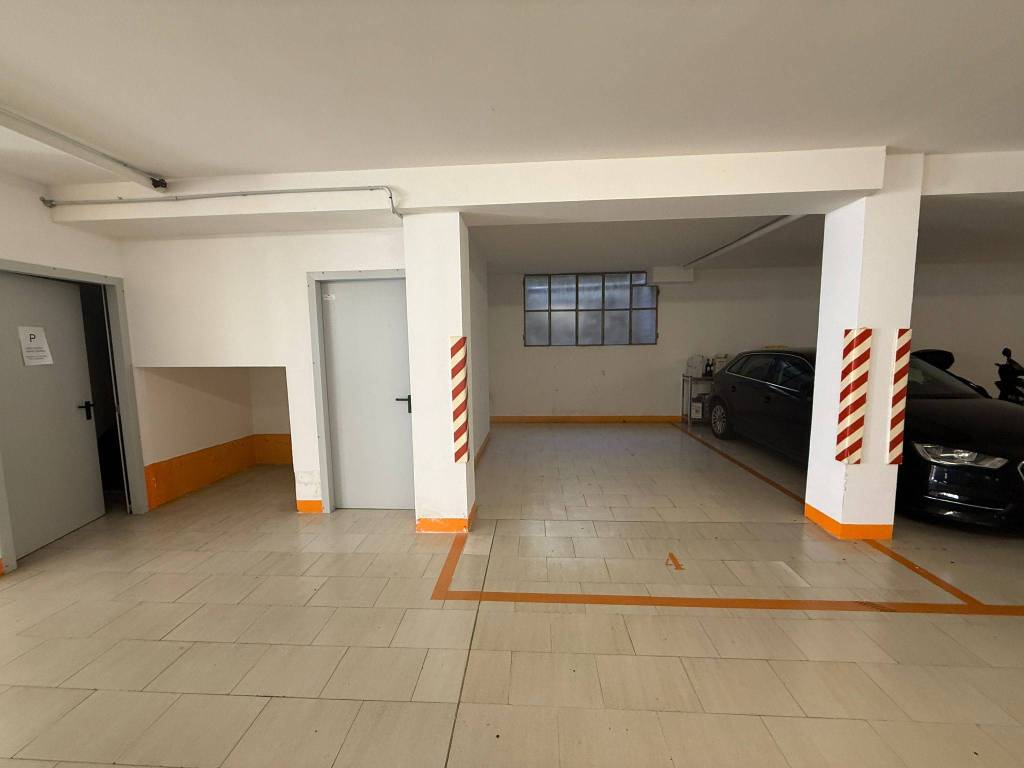 Box / garage a Como in Via Paolo Nulli, 10 - Foto 4