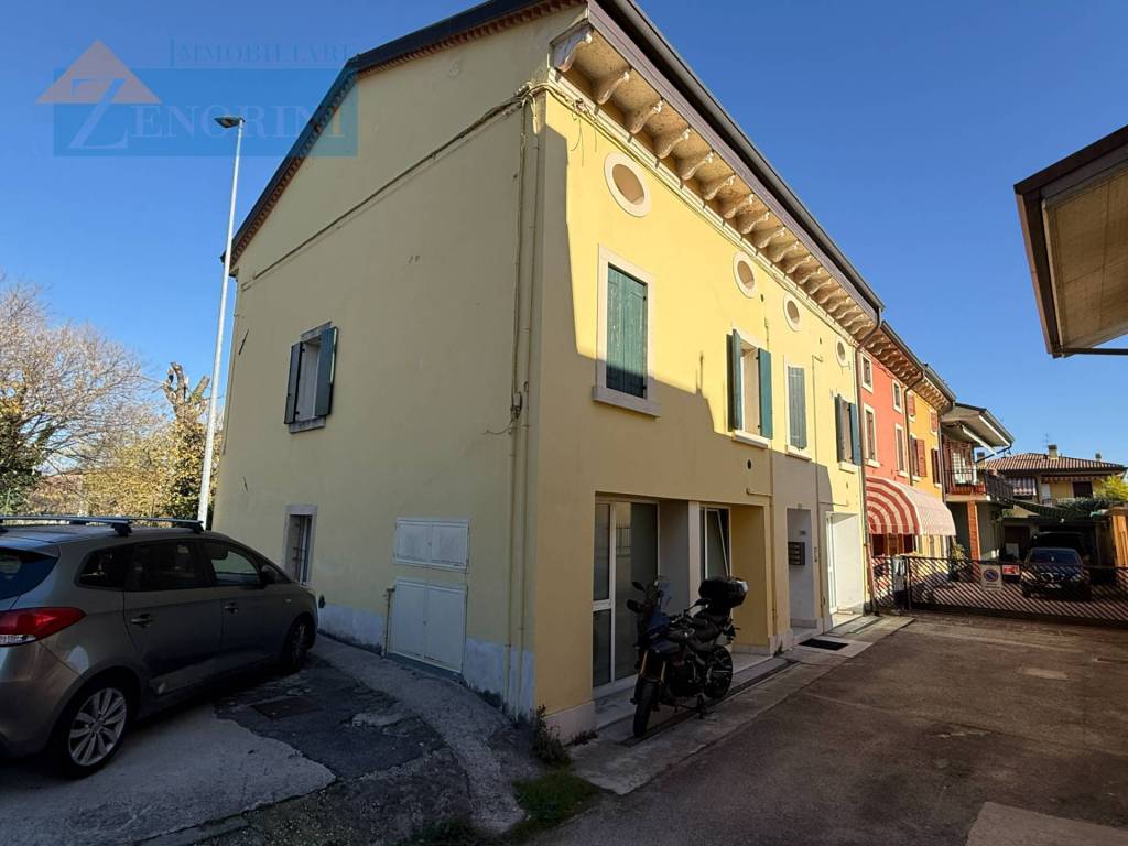 Appartamento a Verona in Via Bassone, 125 - Foto 3