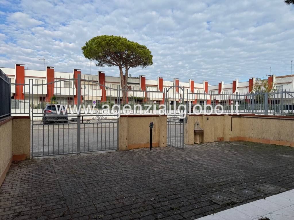 Villetta a schiera a Comacchio in Viale Germania, 67 - Foto 3