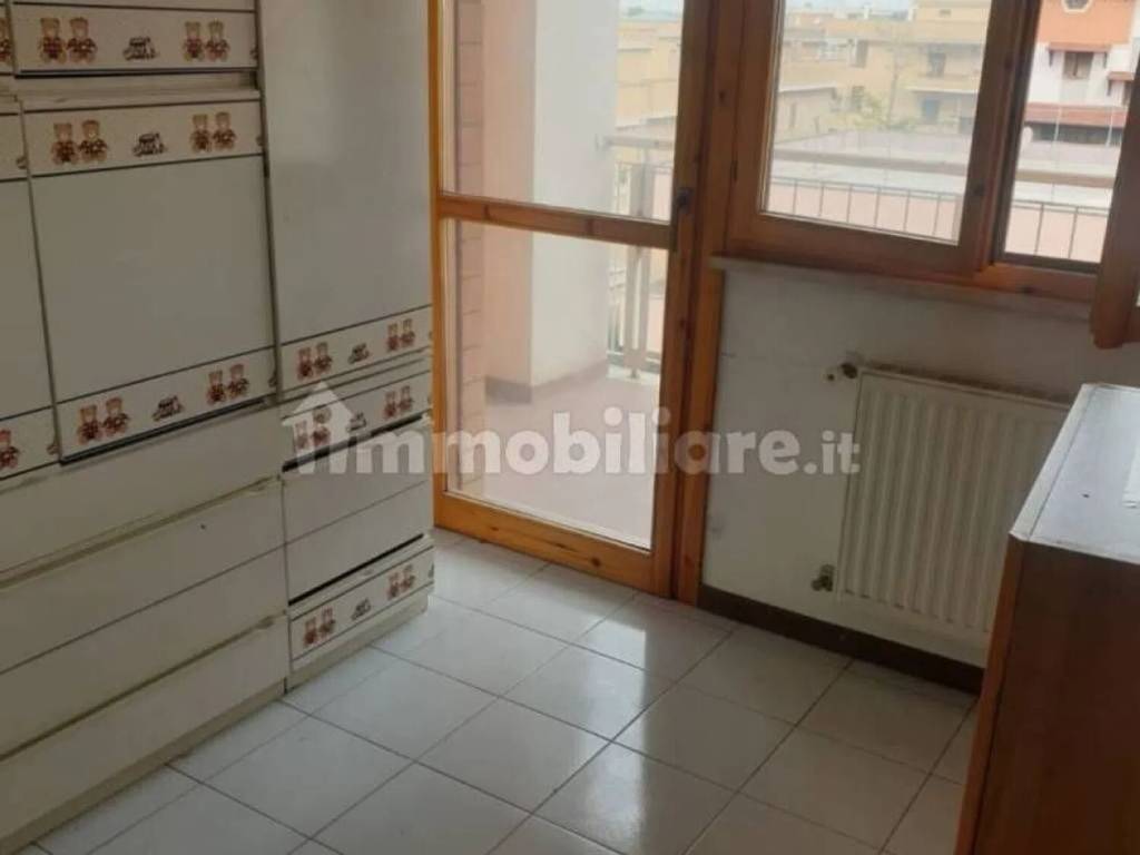 Appartamento a Tivoli in Via Di Villa Adriana, 16 - Foto 4
