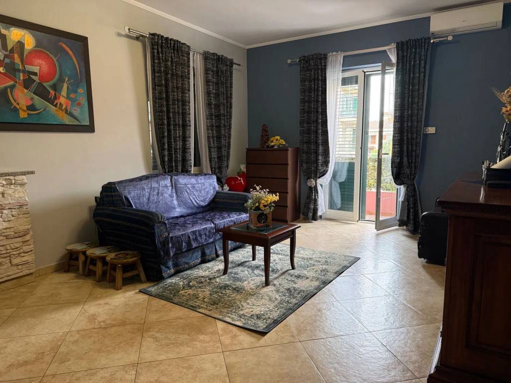 Appartamento a Tivoli in Via Lago Della Regina, 45 - Foto 2