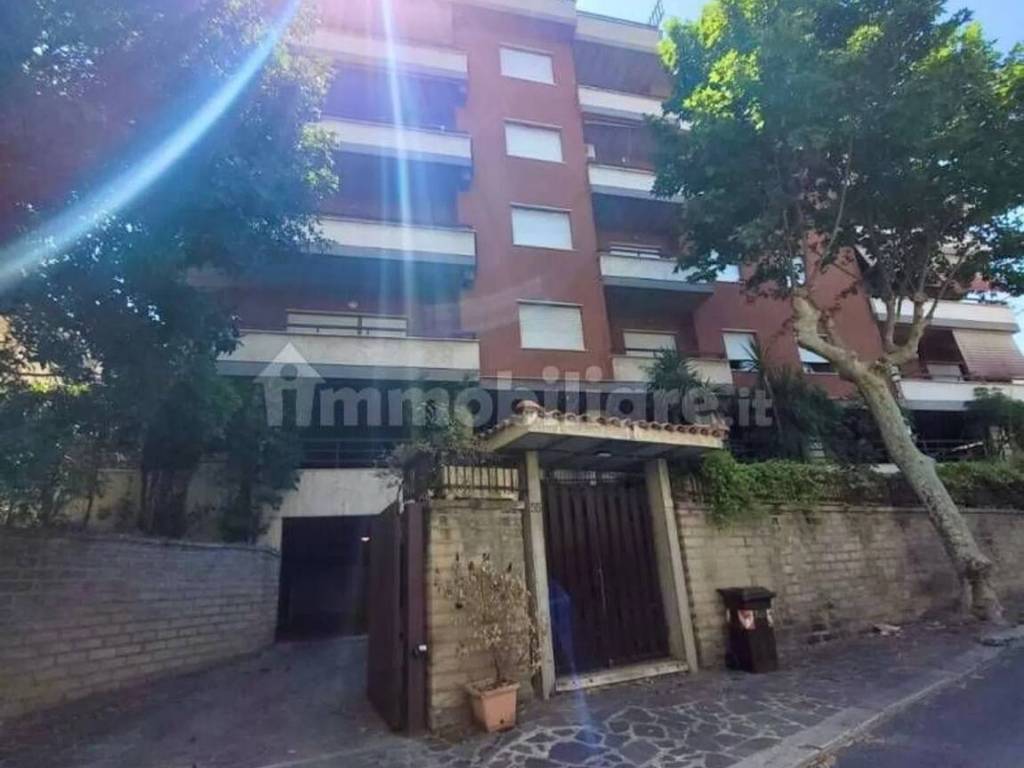 Appartamento a Tivoli in Via San Bernardino Da Siena, 55 - Foto 2