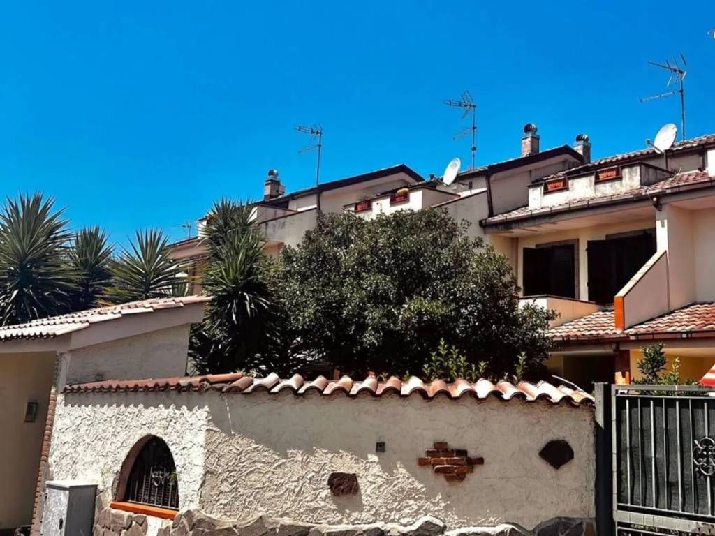 Villa a Tivoli in Via E. Petrocchi, 28 - Foto 2