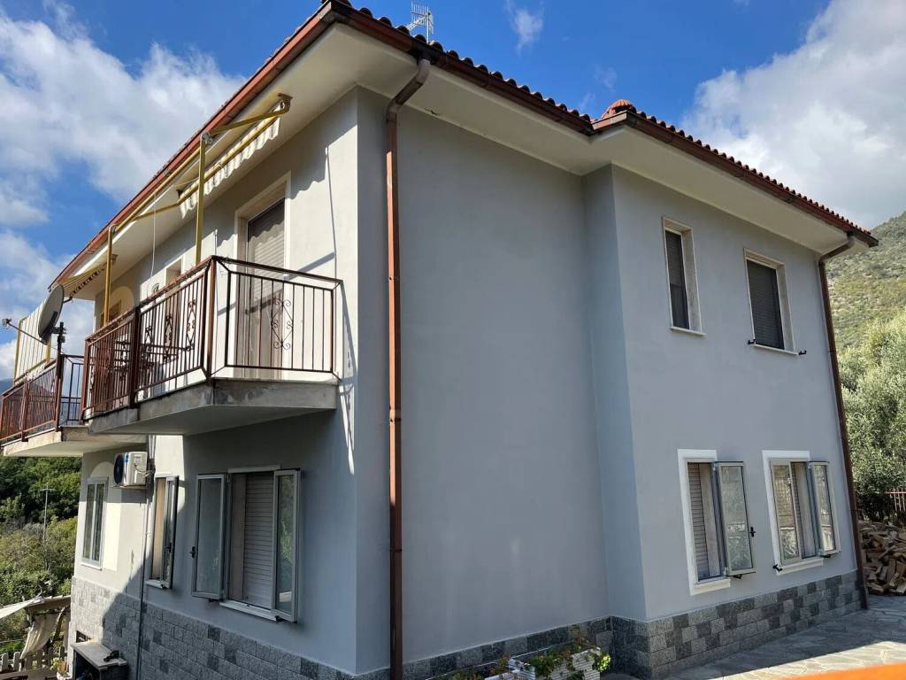 Villa a Boissano in Via Marici - Foto 2
