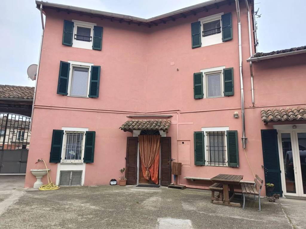 Villa a Zinasco in Piazza Vittorio Veneto, 1 - Foto 2
