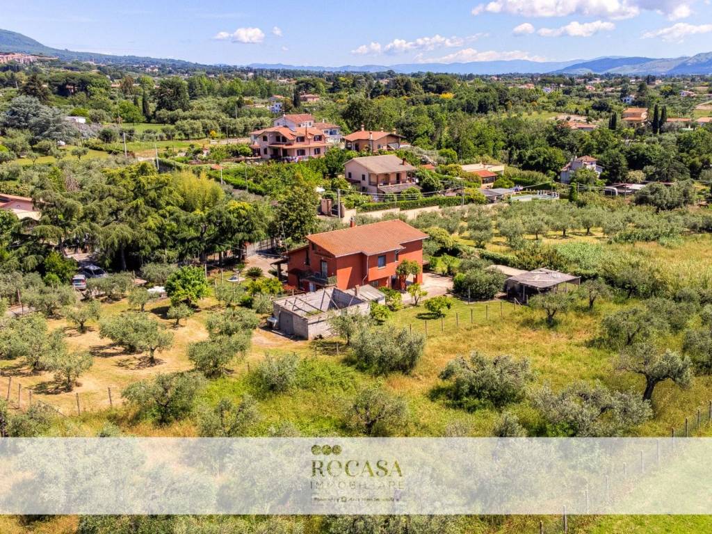 Villa a Velletri in Via S. Paolo, 21 - Foto 3