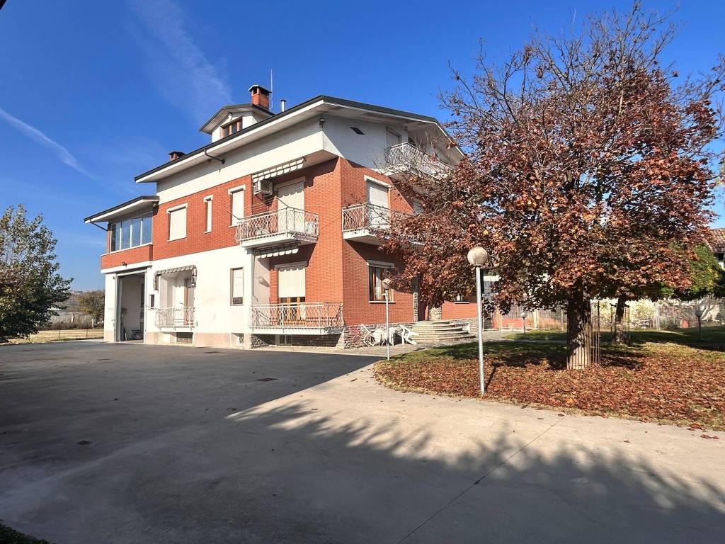 Villa a Costigliole d'asti in Strada Molino Vecchio, 18 - Foto 2