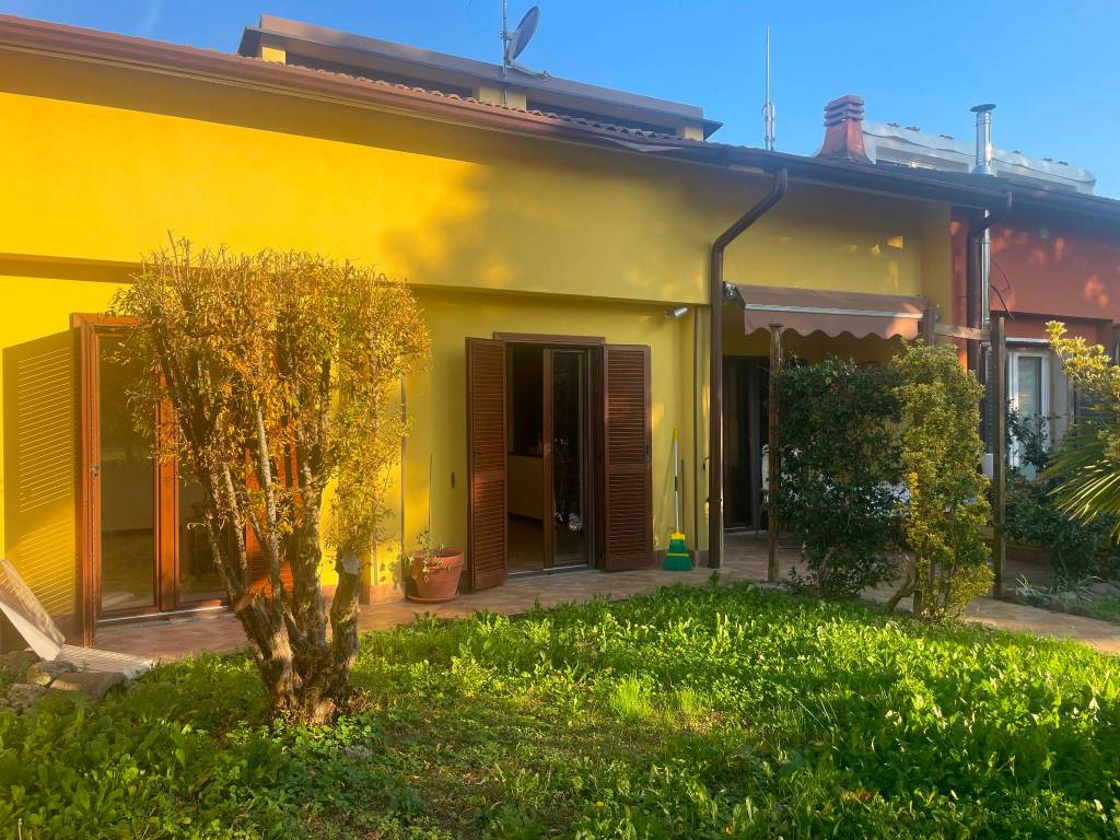 Villetta a schiera a Osio sotto in Via dei Mille - Foto 4