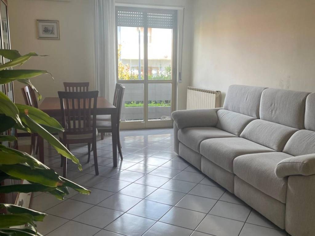 Appartamento a Spoltore in Via Metauro, 5 - Foto 2