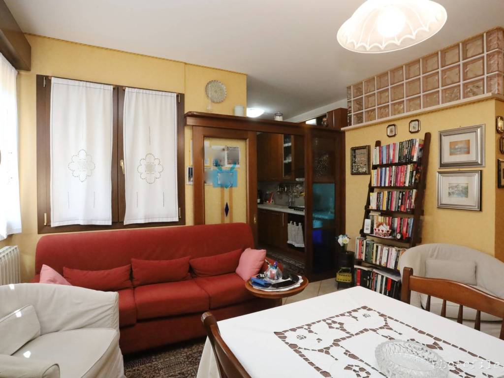 Appartamento a Collegno in Via Giuseppe Di Vittorio, 17 - Foto 2