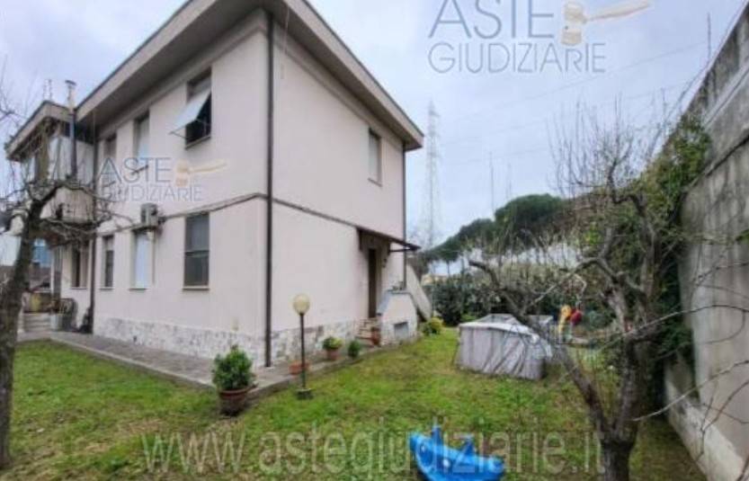Appartamento a Collesalvetti in Via Nicola Sacco e Bartolomeo Vanzetti, 1 - Foto 2