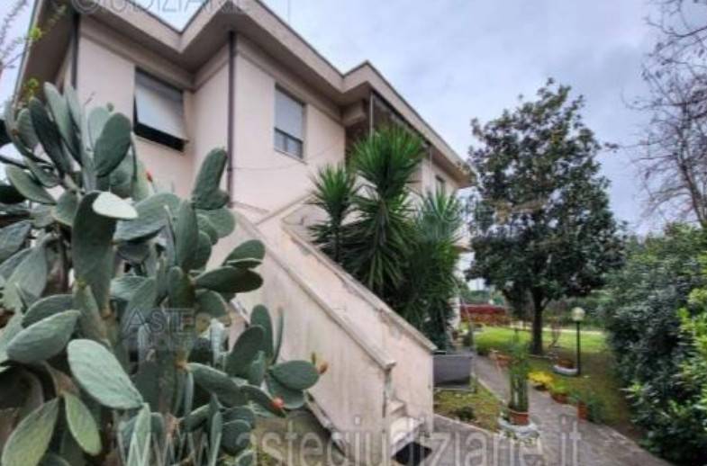 Appartamento a Collesalvetti in Via Nicola Sacco e Bartolomeo Vanzetti, 1 - Foto 3