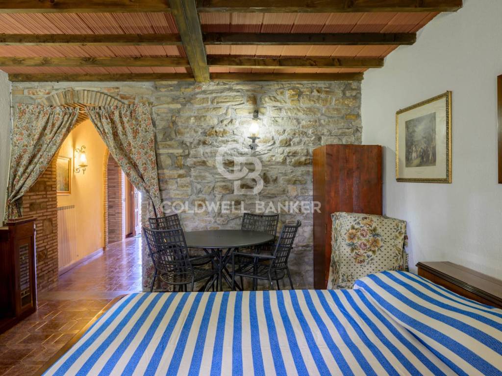 Rustico / casale a Gubbio in Frazione Torre Calzolari Alta - Foto 5