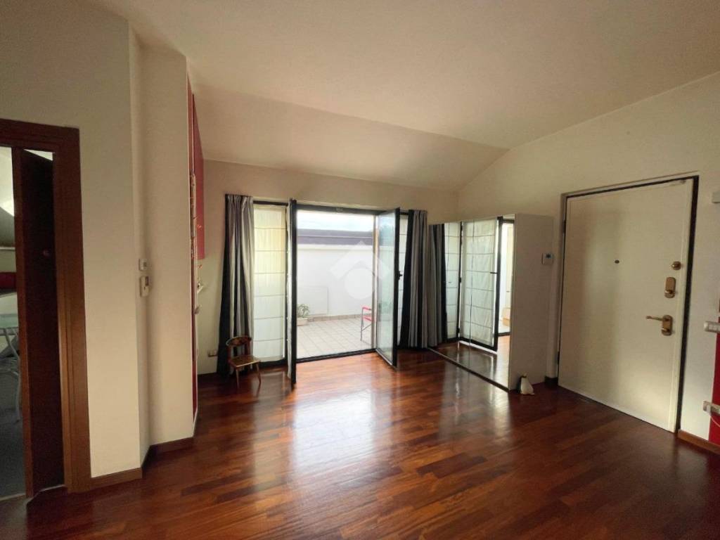 Appartamento a Saronno in Via Padre Luigi Sampietro - Foto 5