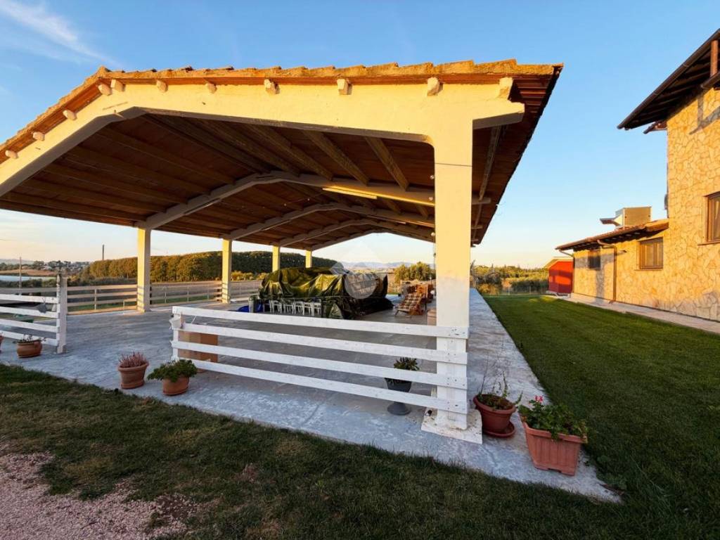 Casa indipendente a Montalto di castro in Strada Provinciale Pescia Romana - Foto 3