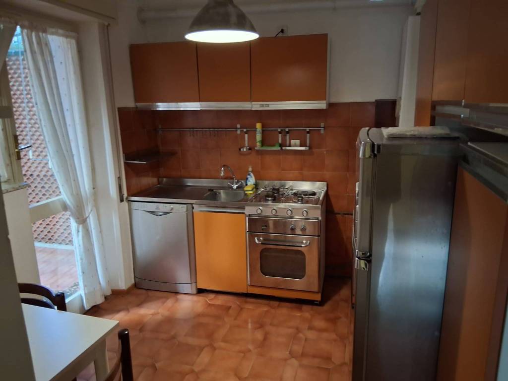 Appartamento a Finale ligure in Via Cagna, 29 - Foto 4