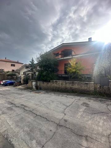 Villa a Alatri in Via Alcide De Gasperi - Foto 2