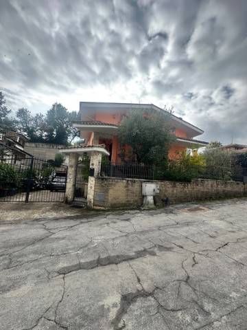 Villa a Alatri in Via Alcide De Gasperi - Foto 3