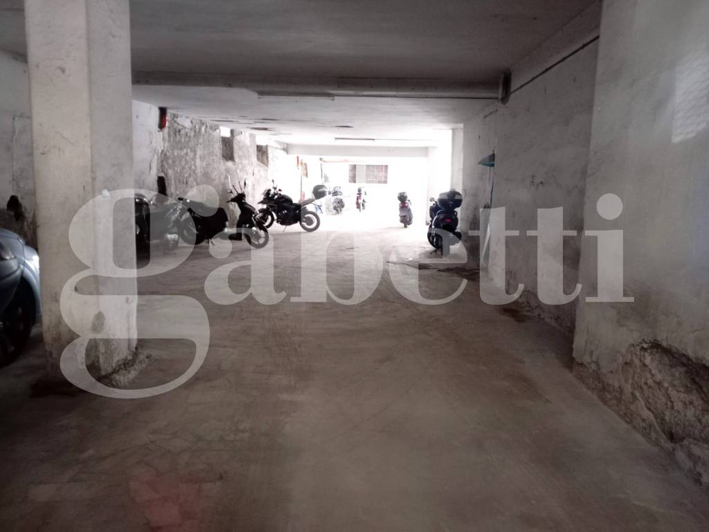 Box / garage a Portici in Via Scalea, 3 - Foto 4