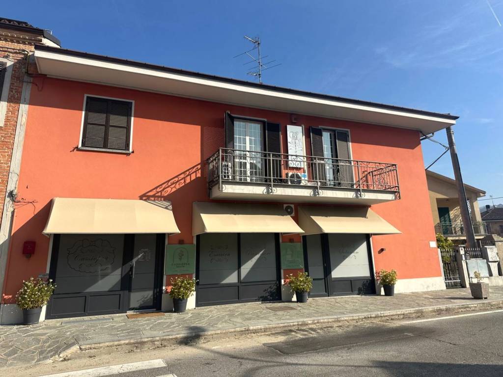 Villa a Costigliole d'asti in Via Giacomo Scotti, 16 - Foto 2