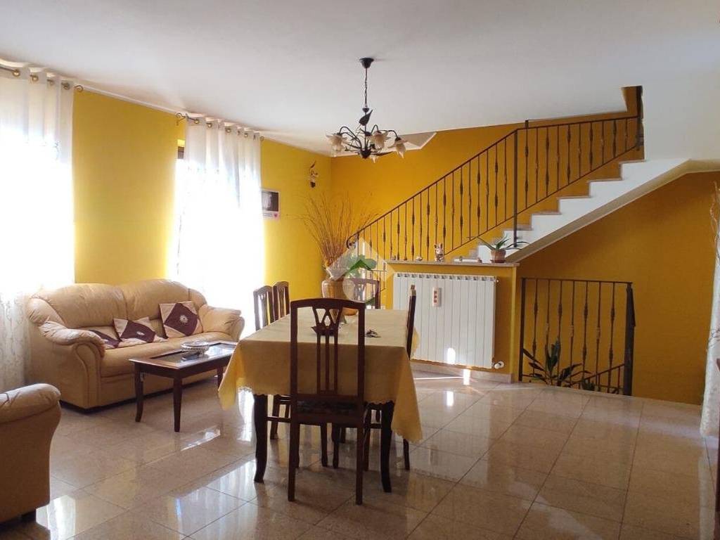 Casa indipendente a Ferno in Via Giosuè Carducci, 2 - Foto 5