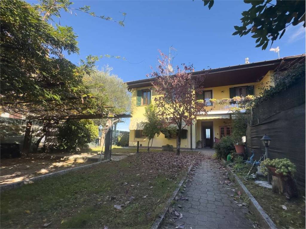 Villa a Cadrezzate con osmate in via maggiore , 7 - Foto 2