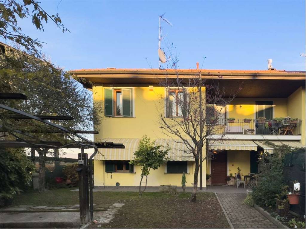 Villa a Cadrezzate con osmate in via maggiore , 7 - Foto 3