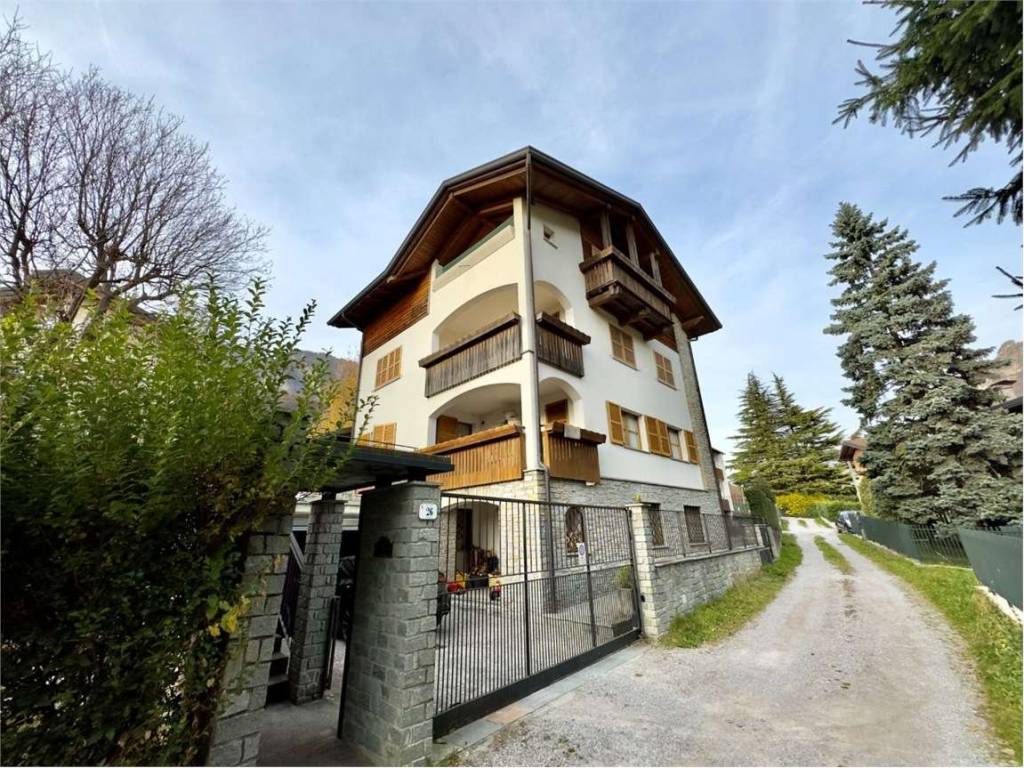 Appartamento a Ballabio in via roma , 26 - Foto 2