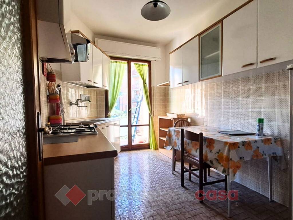 Appartamento a Perugia in Via Serafino Calindri - Foto 5