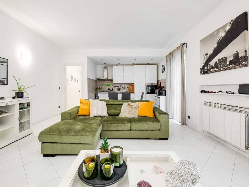 Appartamento a Saronno in via Larga - Foto 2