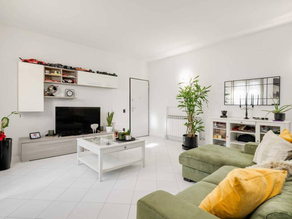 Appartamento a Saronno in via Larga - Foto 4