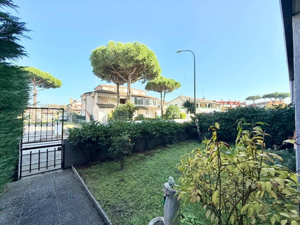 Appartamento a Comacchio in Viale Santo Domingo, 5 - Foto 2