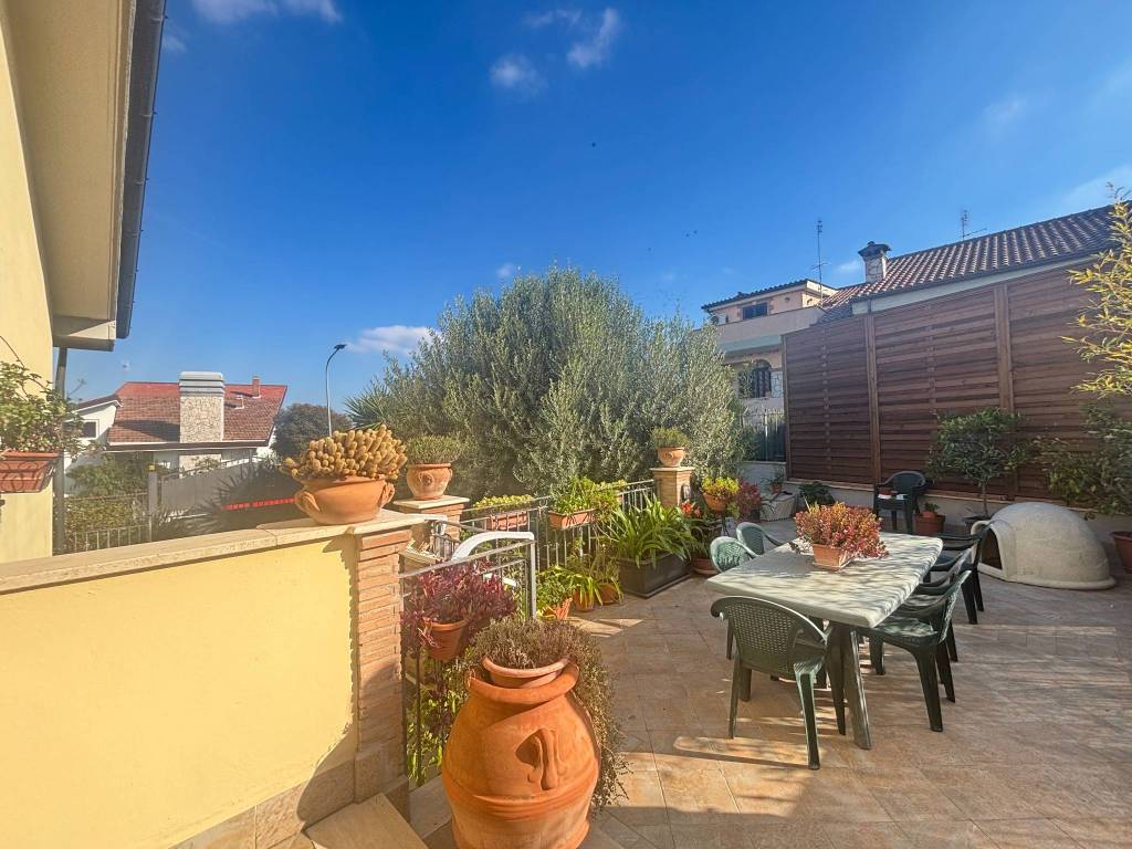 Villa a Guidonia montecelio in Via Appiano - Foto 4