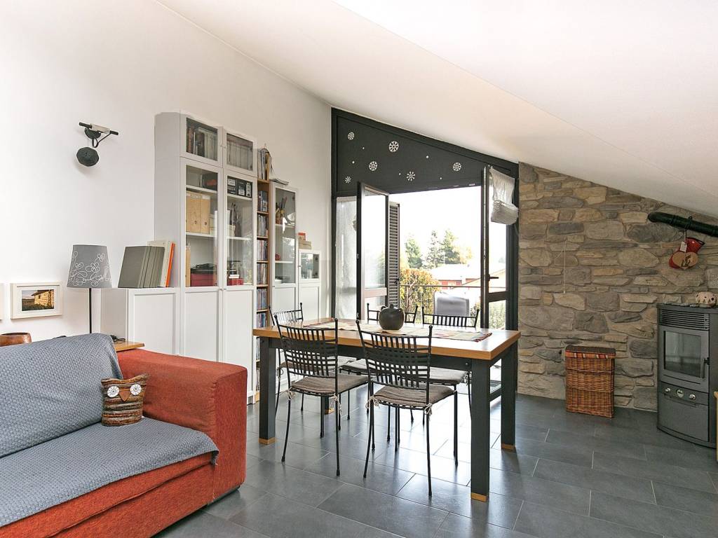 Attico / mansarda a Gerenzano in Via Alessandro Manzoni - Foto 4