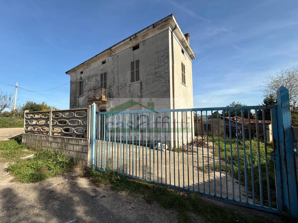 Casa indipendente a Miglianico in Contrada Foreste, 18 - Foto 2