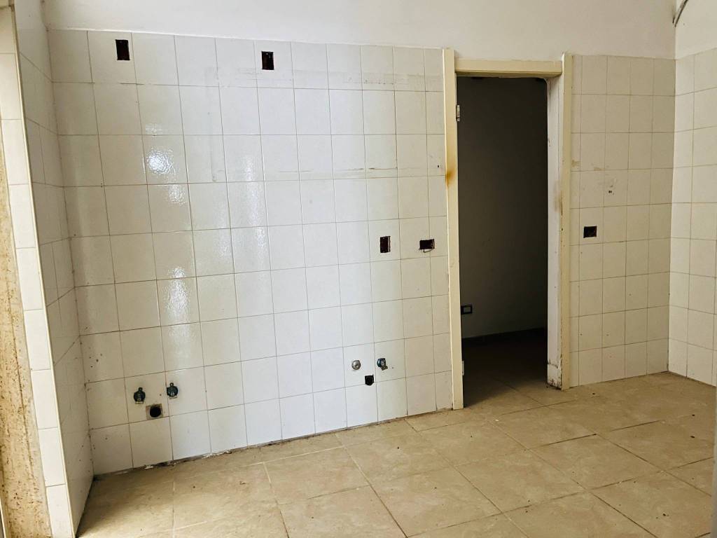 Immobile a Mola di bari in Via Nicolò van Westerhout, 72 - Foto 4