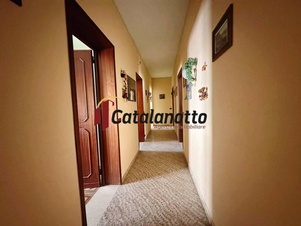 Casa indipendente a Castelvetrano in Via Edoardo Amaldi - Foto 3