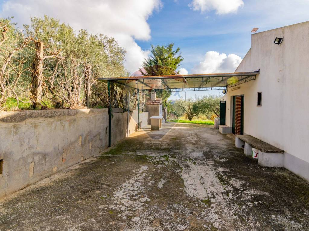 Villa a Piazza armerina in contrada rasalgone - Foto 4