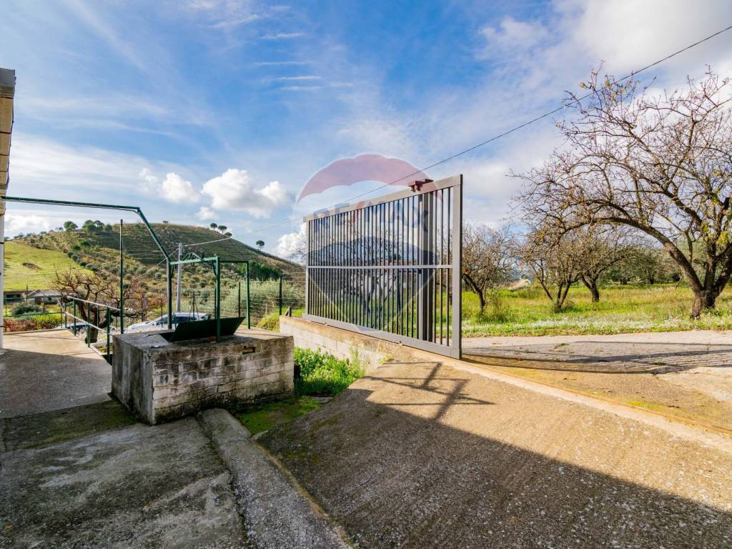 Villa a Piazza armerina in contrada rasalgone - Foto 5