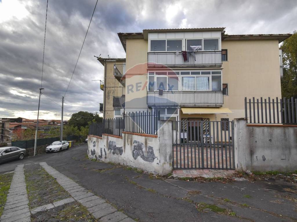 Appartamento a Belpasso in Via De Nicola, 9 - Foto 4