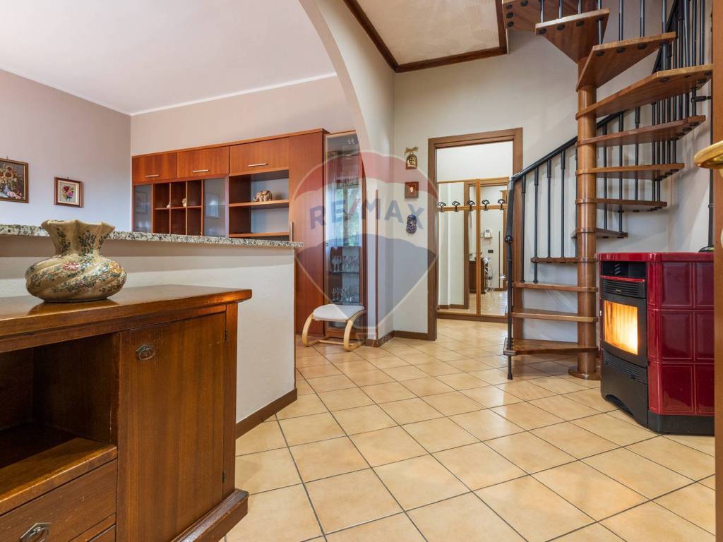 Villa a Busto arsizio in VIA DELLA LEPRE, 11 - Foto 5