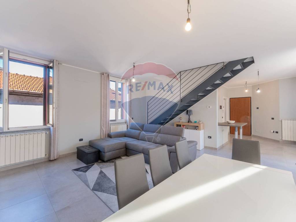 Appartamento a Somma lombardo in VIA briante, 64 - Foto 3